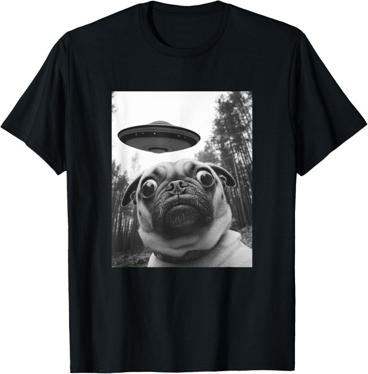 Funny Pug Selfie with UFO T-Shirt Mens Womens Tees Top 2XL