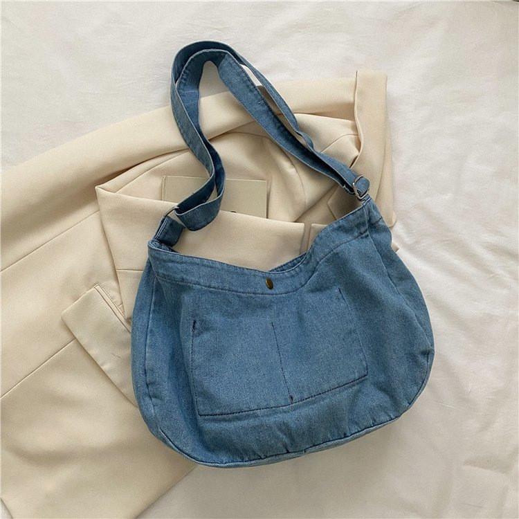 Стильная джинсовая сумка-тоут кроссбоди для женщин со сладким свежим дизайном и элементами букв