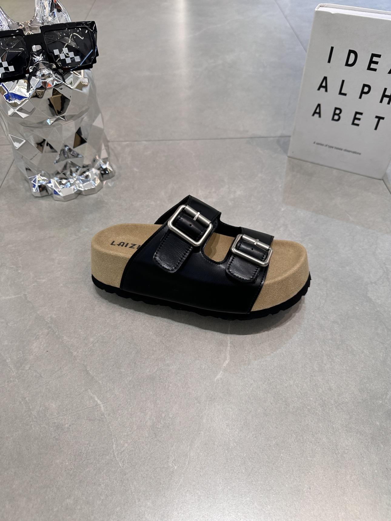 

In the summer of 2025, the new leather is fashionable and versatile, and the thick sole increases the height of the word to wear open-toed cool slipp 35 чёрный