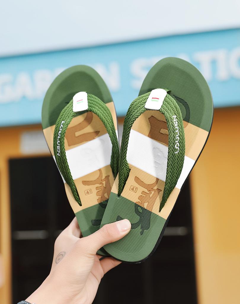 Fashion 2024 Men Fashion Breathable Casual Men Slippers Summer Outdoor High Quality Brand Hot Sale Flip Flops Men Summer Beach Slippers