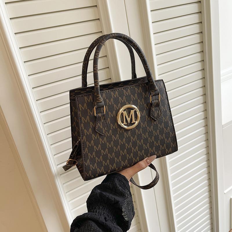 Trend texture simple fashion letter handbag new shoulder crossbody casual small square bag