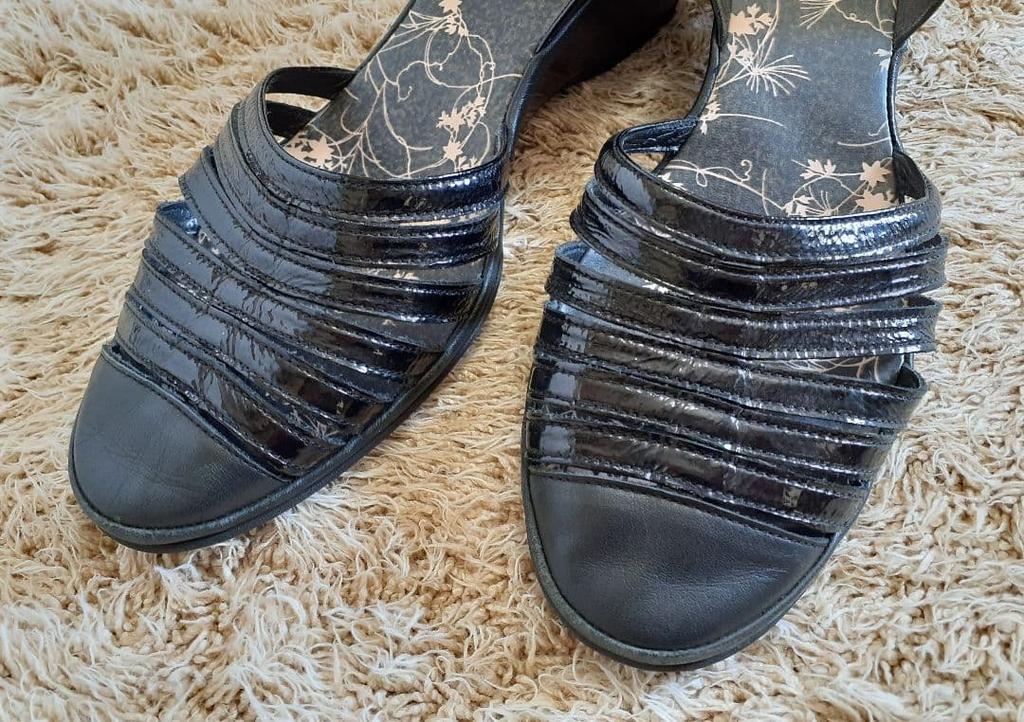 [USED] Hyakkafu Wedge Heel 23.5