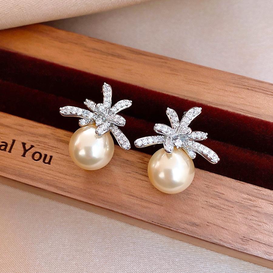 Korean exquisite zircon flower pearl earrings light luxury stud earrings simple versatile earrings women