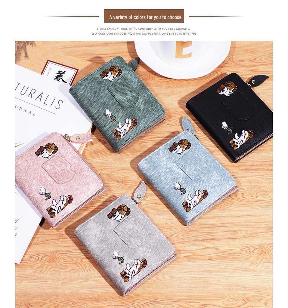 Women's Large Capacity Cat Embroidery Multi-Card Bifold Wallet