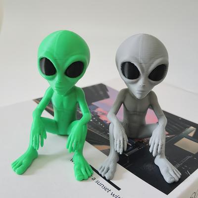 Alien Figurine Multi-Color Extraterrestrial Desktop Decor Sci-Fi Style Home Office Tabletop Ornament Collectible Gift
