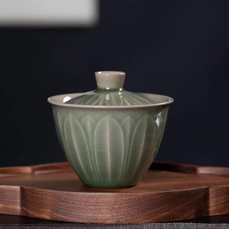 Yi Hu De Green Lotus Pottery Tea Set