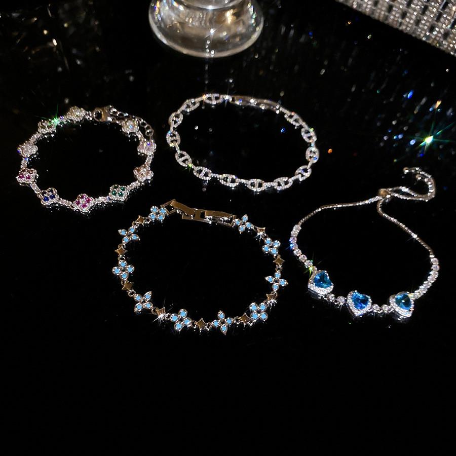 Fashionable Silver Zircon Flower Cuff Bracelet For Women Office Wear Accessory