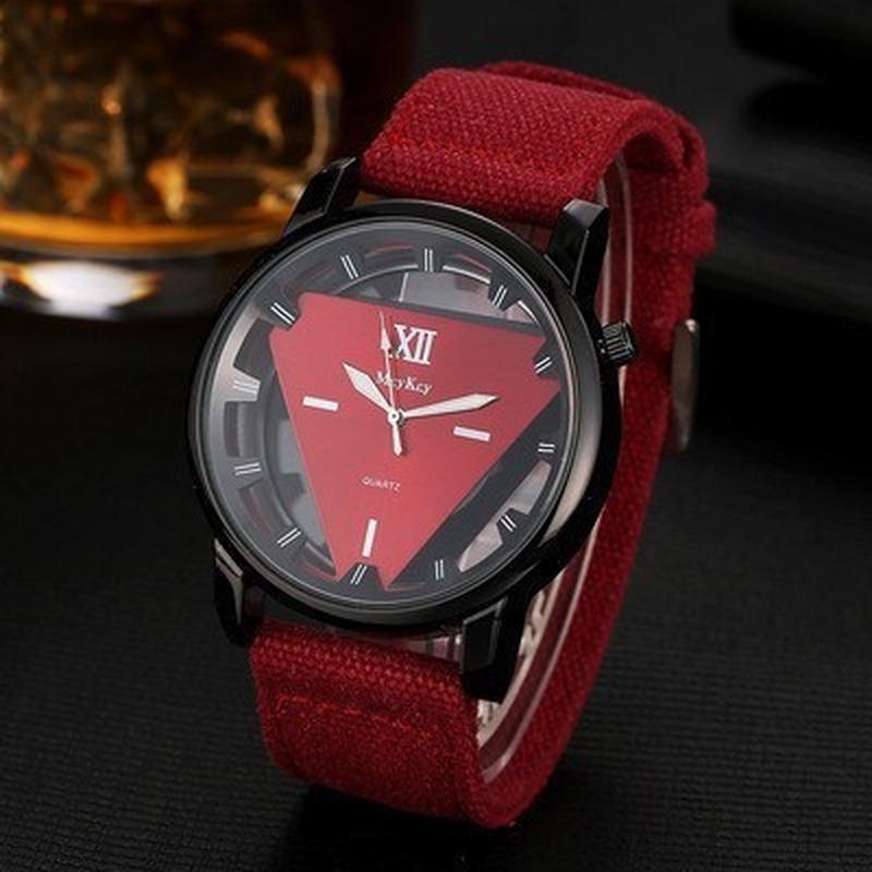 

Мужские повседневные модные треугольные кварцевые часы