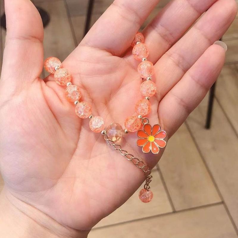 Elegant Crystal Flower Beaded Bracelet for Women Strand Beaded Bracelet Jewelry Strawberry Daisy Flower Wristband Chain