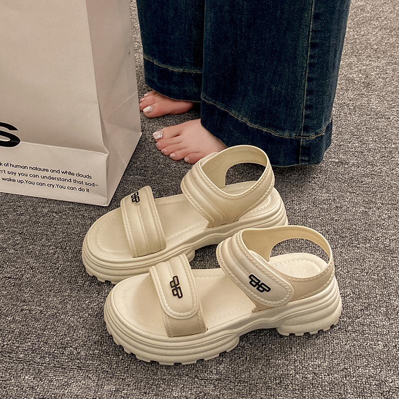Strandsandalen Damen Sommer Neu Klettverschluss Muffinsohle Strandschuhe Mode Plateau Lässig Student Coole Hausschuhe