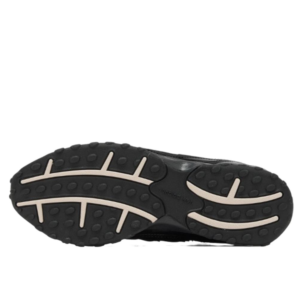 New Balance 204L Black Timberwolf