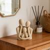 Figurine abstraite Famille de 3 Personnes Statuette Parents Modernes et Enfant Sculpture de Famille en Résine pour Salon Chambre à Coucher Table Table de Chevet Étagère d'Entrée Décoration de Maison