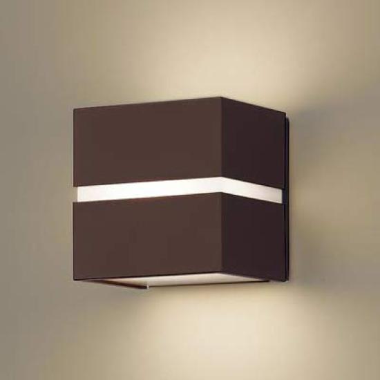 

Panasonic Porch Light Back Door Light, Directly Mounted on the Wall, Light Bulb Color, Diffused, Rainproof Type, 40 Shape, Dark Brown LGW80363LE1