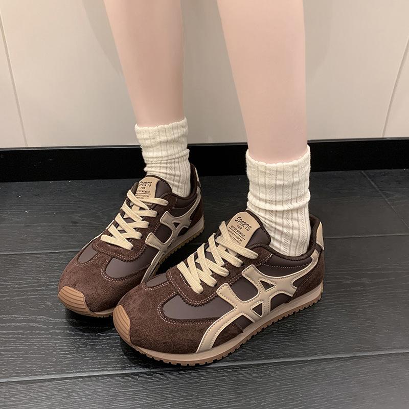 New Fashionable Versatile Flat-bottomed Breathable Casual Women's Shoes Board Shoes Autumn Shoes Round Head Lace-up