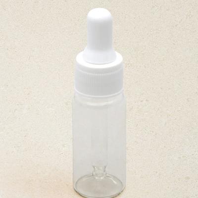 כלים ואביזרים – צנצנות ובקבוקים לקוסמטיקה