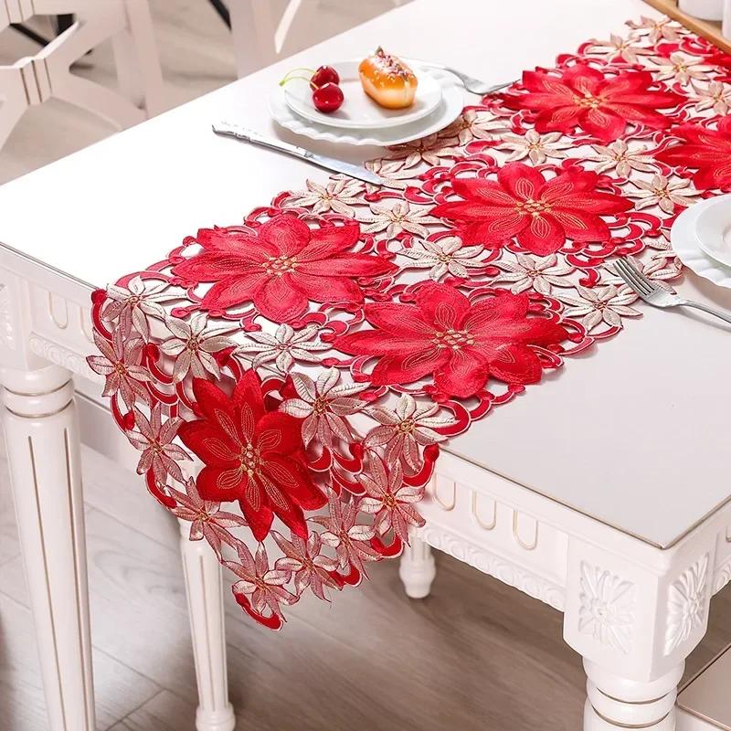 

Elegant Satin Embroidery Christmas Bed Table Runner Lace Tablecloth For Wedding Party Decoration Vintage Floral Home Decor (as the picture,38x148CM)