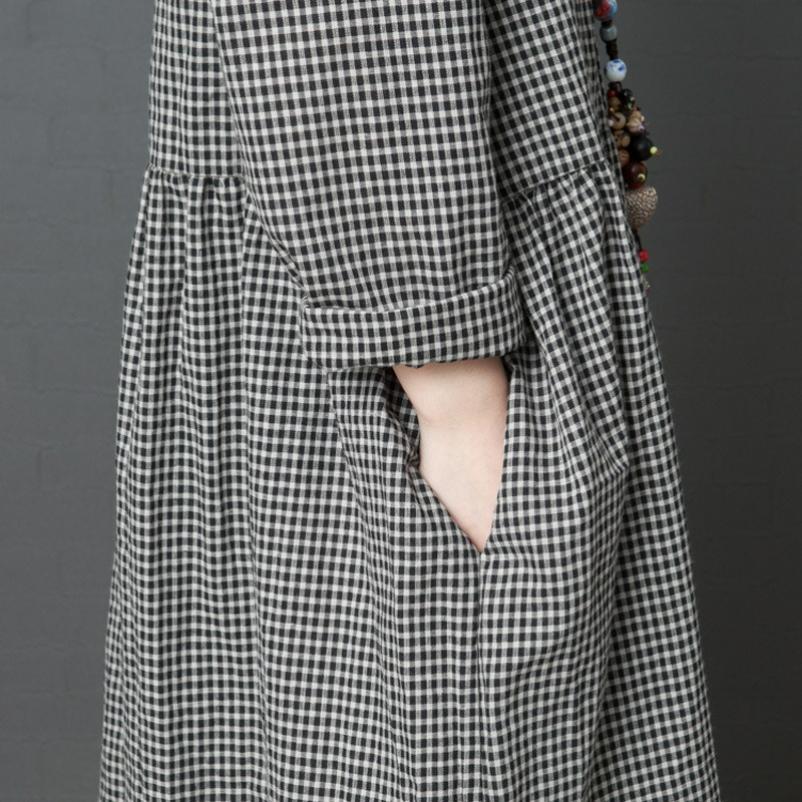 Autumn Literary Loose Large Size Plaid Mid-length Skirt Fat Mm Disc Buckle Long-sleeved Cotton and Linen Dress