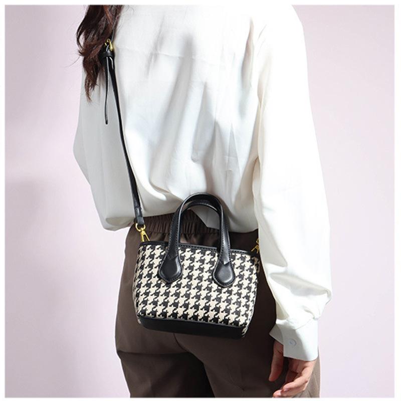 2025 New Houndstooth Autumn Winter Bag for Women, Compact Versatile Handbag, Trendy Crossbody Bag This Year