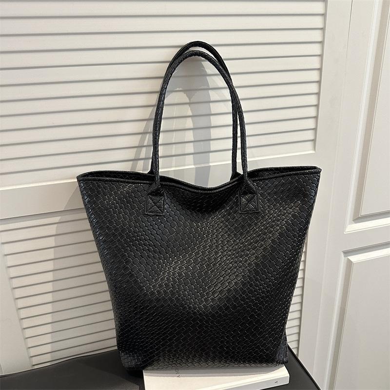 Large Capacity Woven Texture Indentation Simple Fashion Casual Shoulder Tote Bag