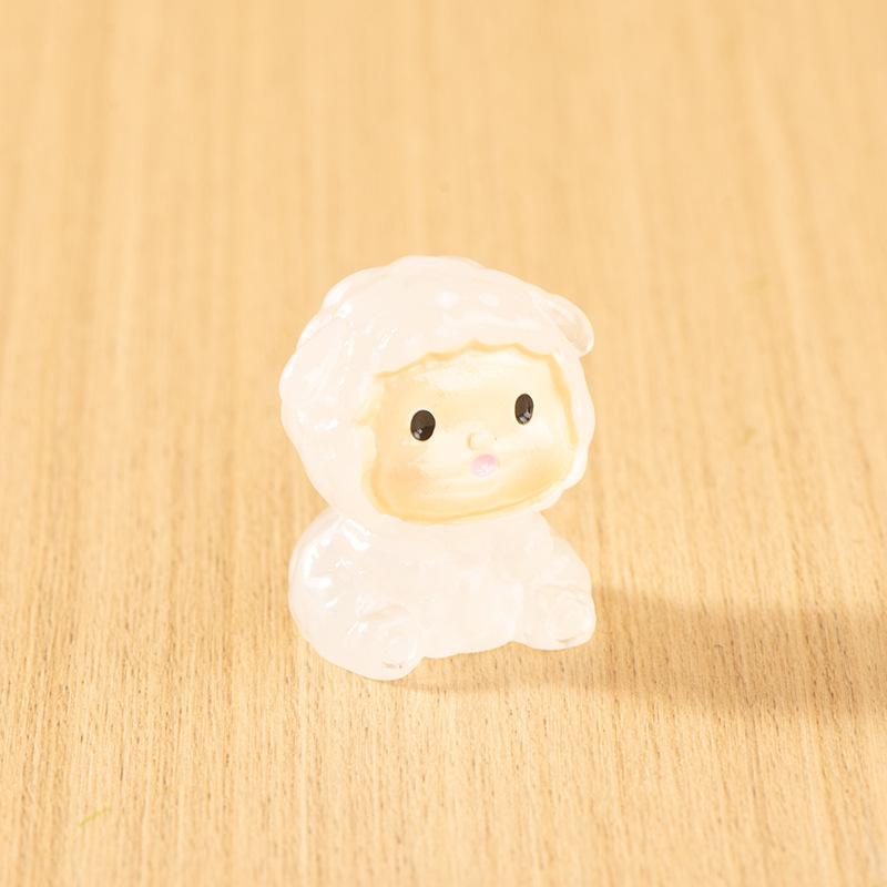 

Светящийся в темноте ягненок смоляной орнамент микропейзаж настольный автомобиль торт украшение маленький детский подарок 3 * 2.6cm or so 10pcs слоновая кость