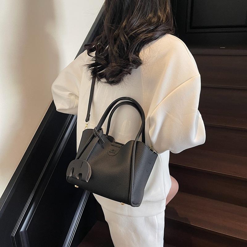 

Handbag New Versatile Commuter Large Capacity Bag чёрный