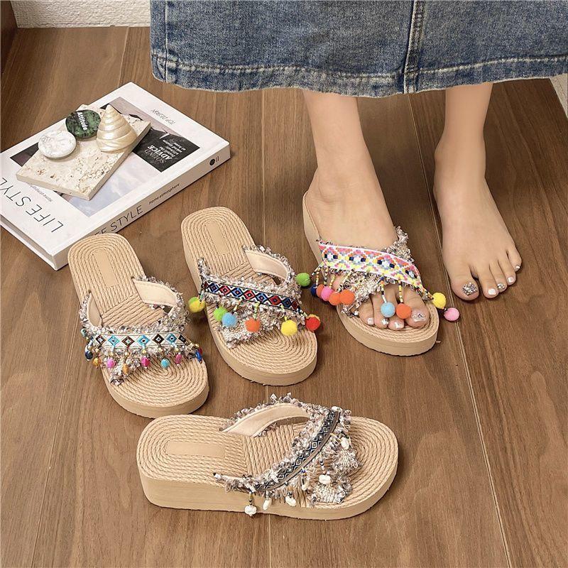 Fashion Versatile Wear Comfortable Retro Slippers Women 2025 Summer New Fringed Holiday Slippers Women