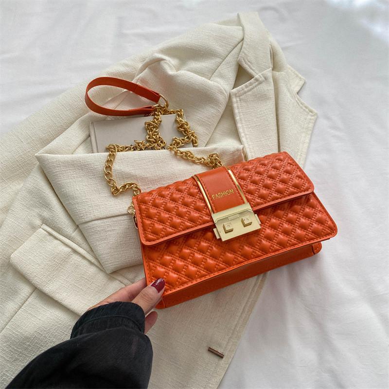 Petit Sac Carré Tendance et Fashionable avec Design Matelassé Élégant pour Femmes
