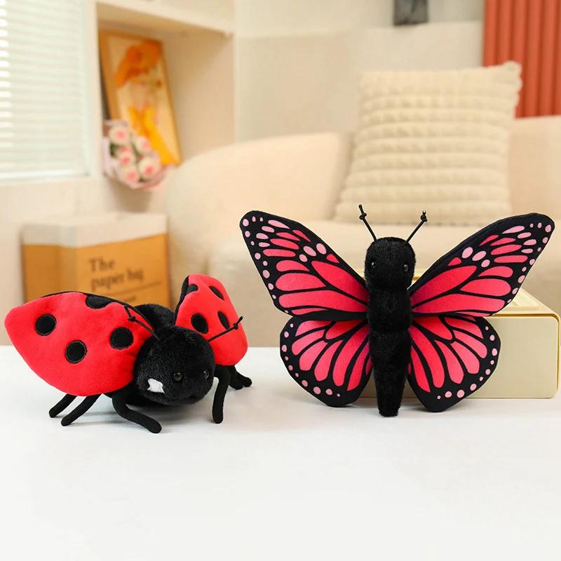 Set di peluche di insetti carini e realistici Farfalla, Coccinella, Ape, Ragno Peluche per Decorazione della Casa e Regalo per Fan di Anime