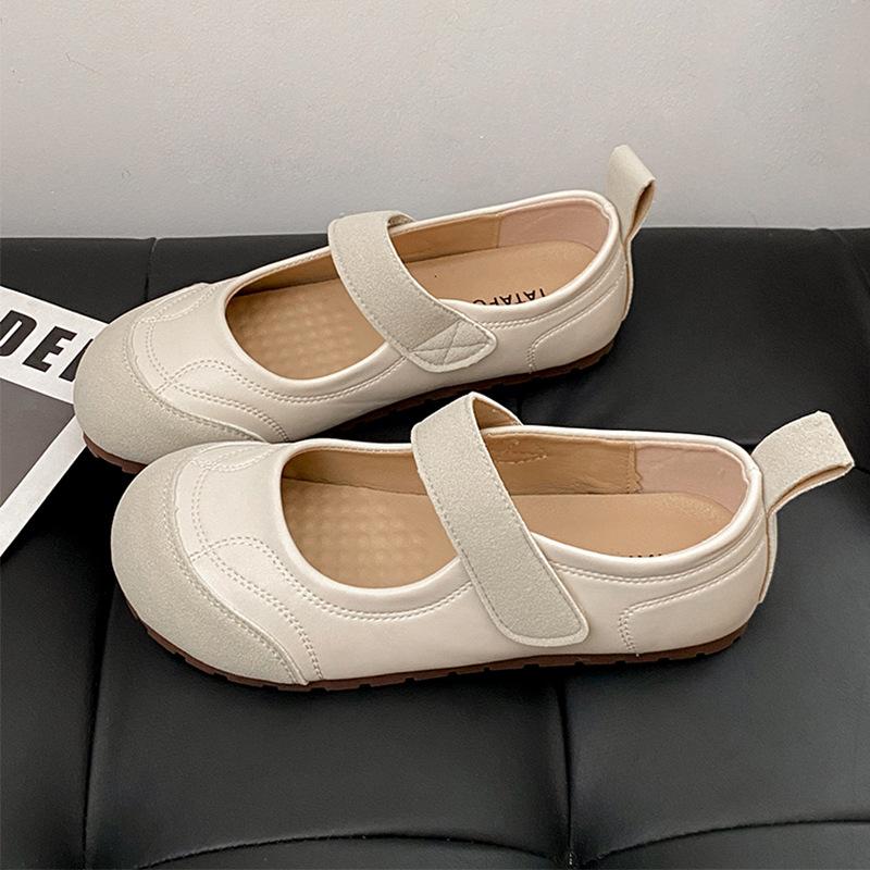 

With skirt little white shoes women s summer breathable Velcro sports sandals flat cloud puffs Mary Jane single shoes 35 бежевый