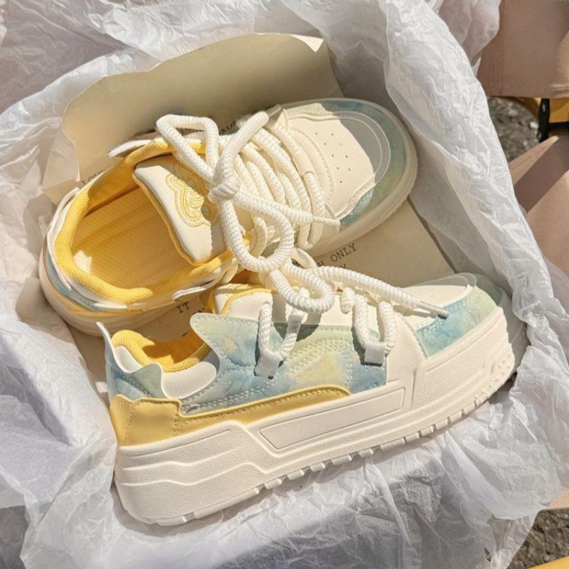 Thick-soled White Sneakers for Women, New Spring/Autumn 2025, Versatile Student Soft-soled Board Shoes, Casual Sneaker Shoes