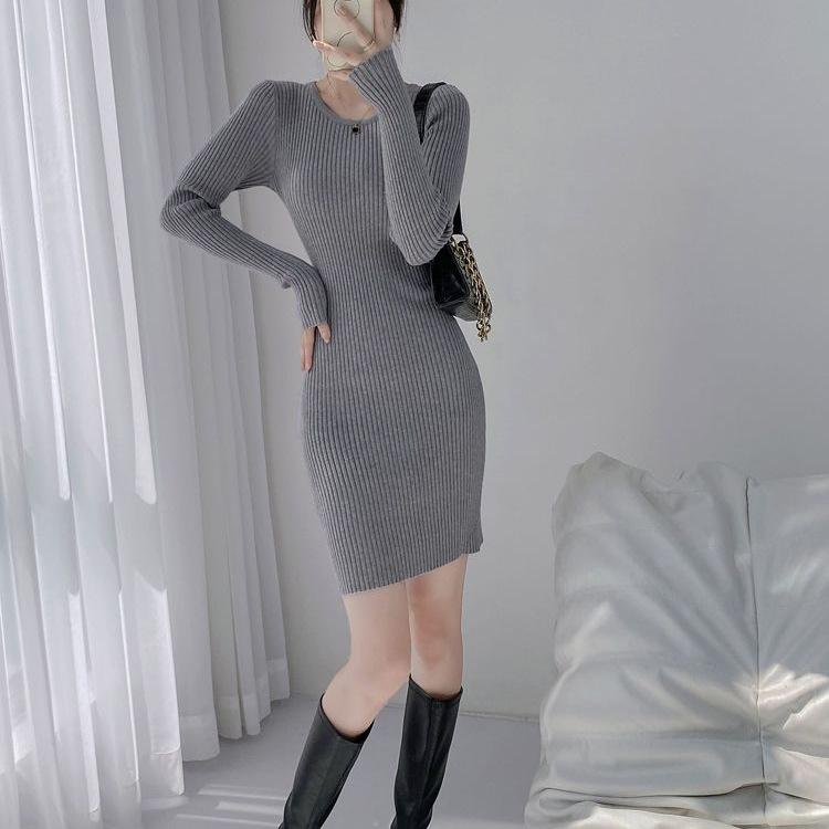 Women's Slim Fit Knitted Sweater Dress - Round Neck, Waist-Cinching, Mid-Length, 2025 Autumn/Winter Collection