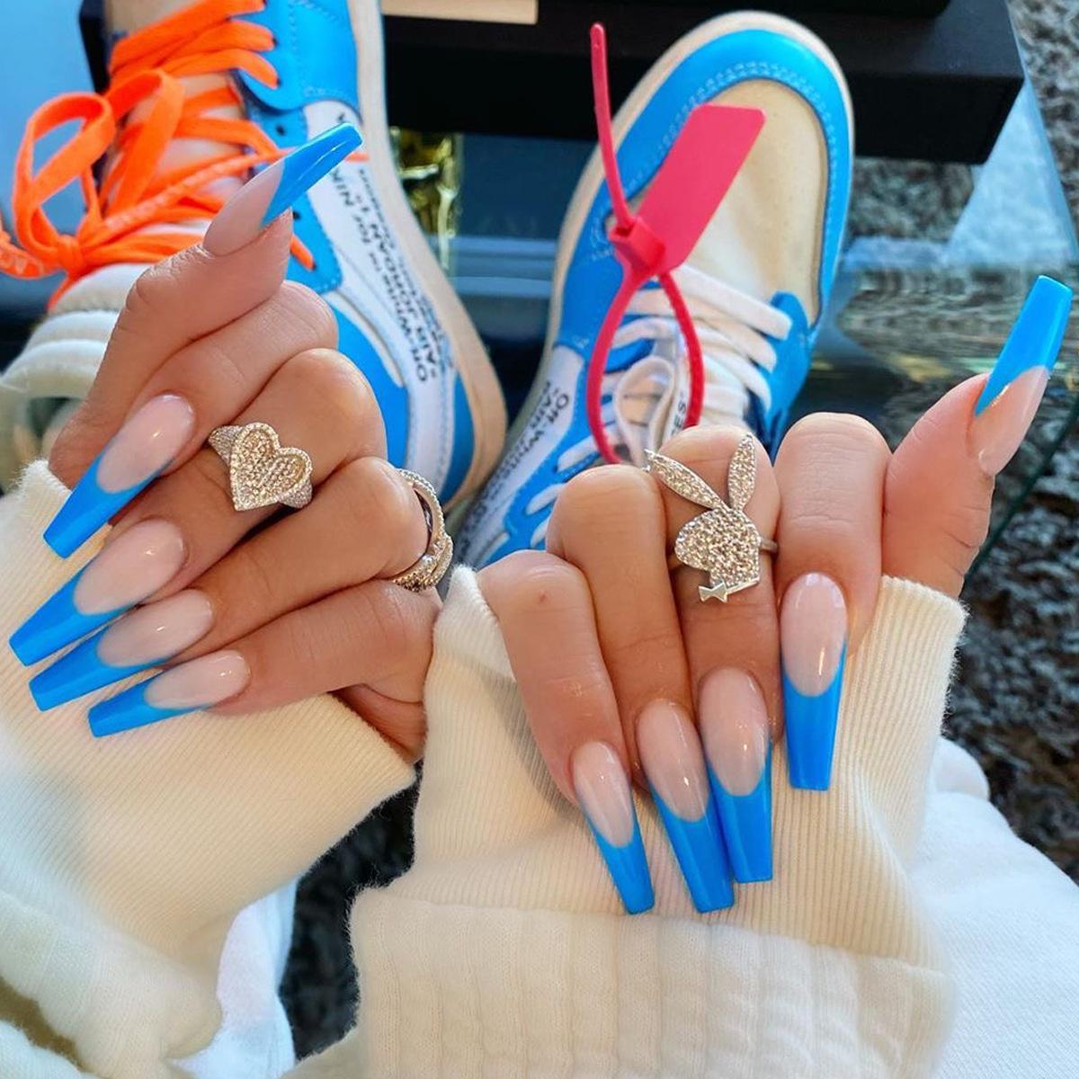 

Синие Накладные Ногти в Стиле Балет - Водонепроницаемые и Снимаемые Наклейки для Дизайна Ногтей