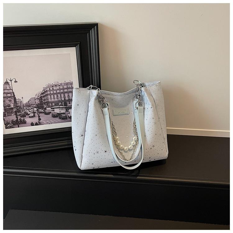 The New Korean Version Of The High-End Shoulder Big Bag, Women'S Fashion Large-Capacity Commuting Tide Niche Design Tote Bag