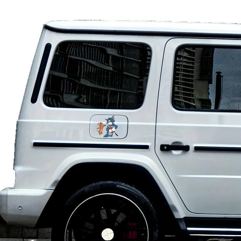 Adesivo Scatola Tappo Olio Auto Cartone Animato Tom & Jerry - Design Carino Transfrontaliero per Decorazione