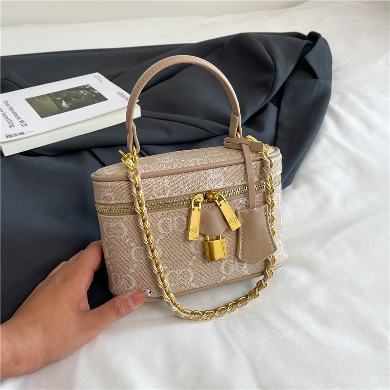 New Fashion Niche Design Contrasting Color Cosmetic Bag Portable Shoulder Crossbody Trendy Women's Bag