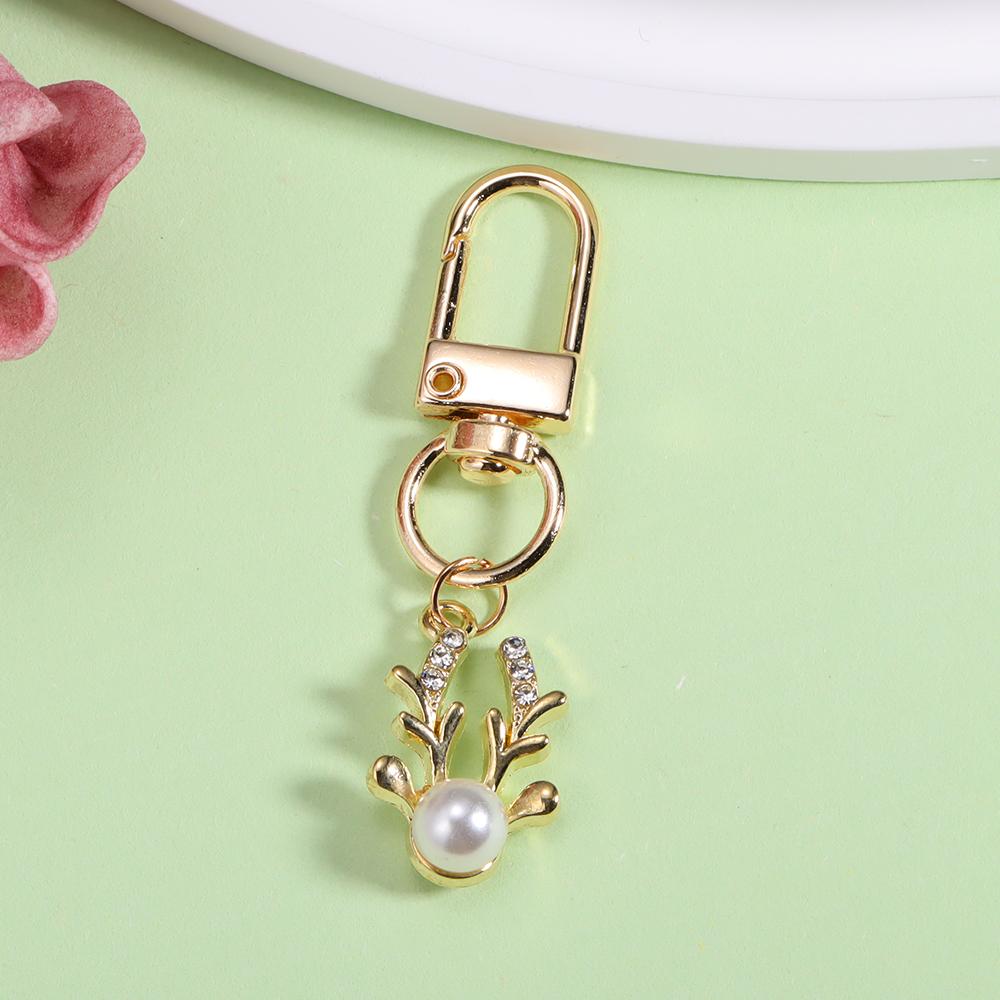 Sparkling crystal pearl Snowflake Keychain Boho Zinc alloy metal Key Chain Ring for Women Kids Christmas Accessories Keyholder