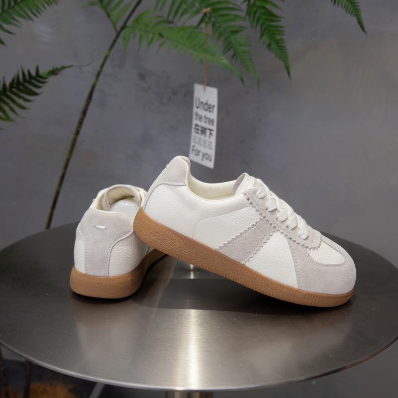 

Genuine leather flat bottom ugly cute girl spring new versatile feet small soft sole casual board shoes 35 бежевый