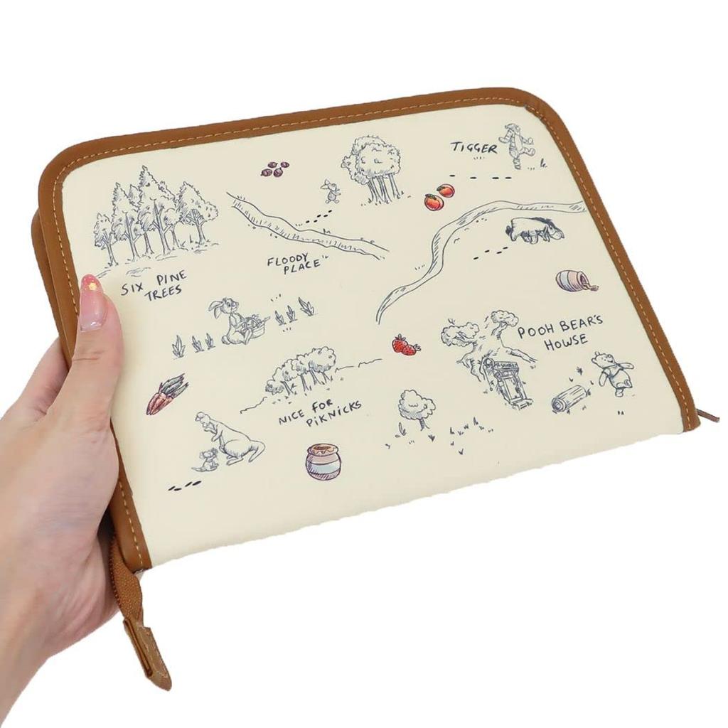 Winnie the Pooh and Child Health Handbook Zippered Accordion Winnie the Pooh Friends Disney [Kuza] [Maternal Case] Multi-Case / &