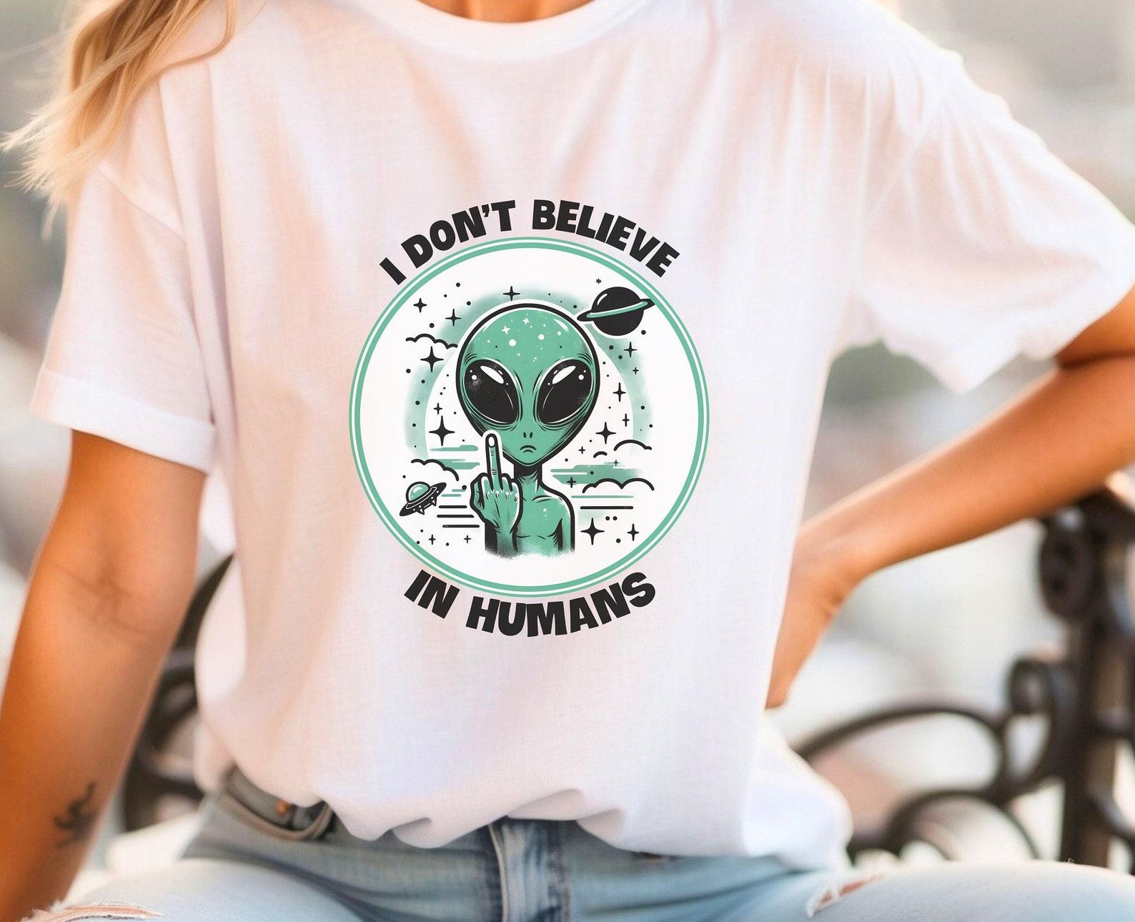 Funny Alien Middle Finger Shirt: Retro Graphic Tee 4XL