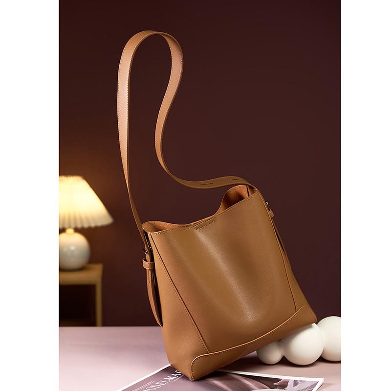Genuine Leather Women's Messenger Bag Second Layer Cowhide Shopper Shoulder Bag Commuter Bucket Handbag Simple High-quality Female Tote Bag