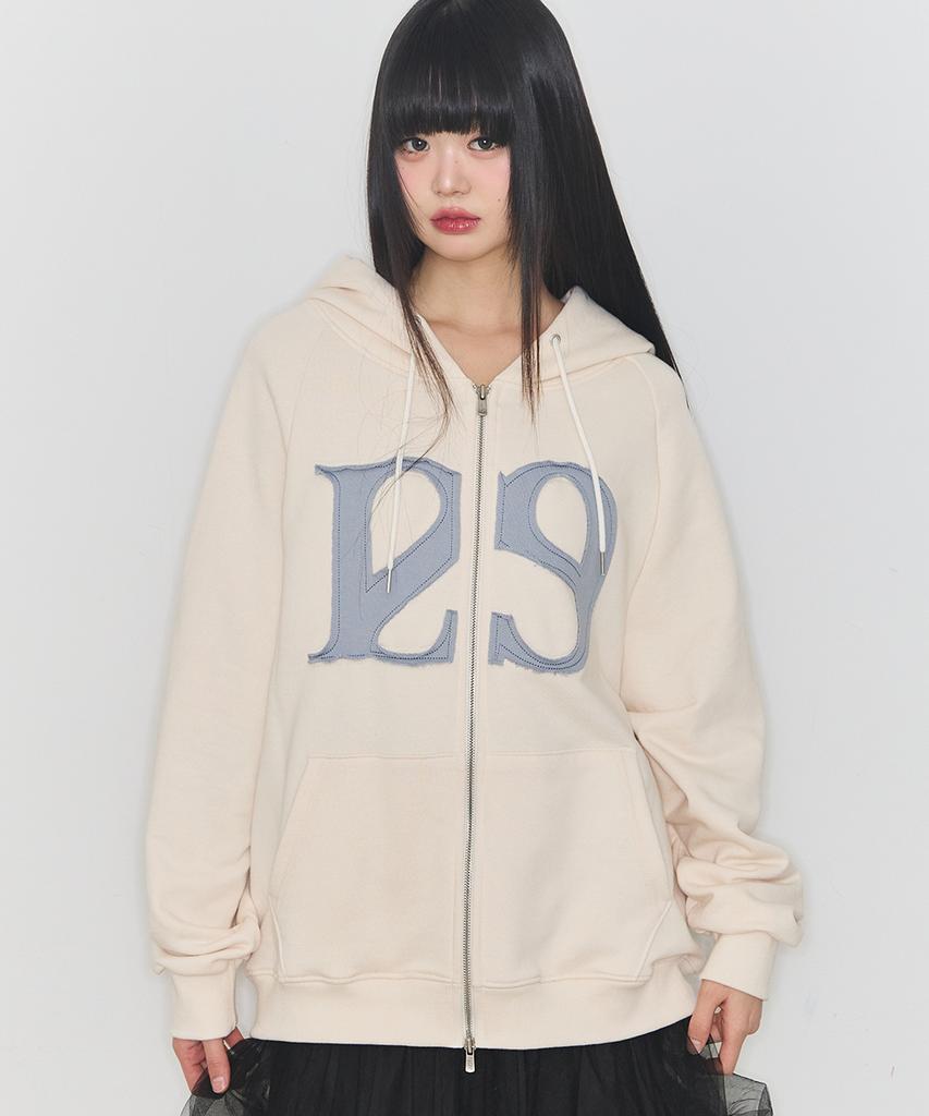 Illigo 129 Logo Patch Zip-Up Hoodie Cream