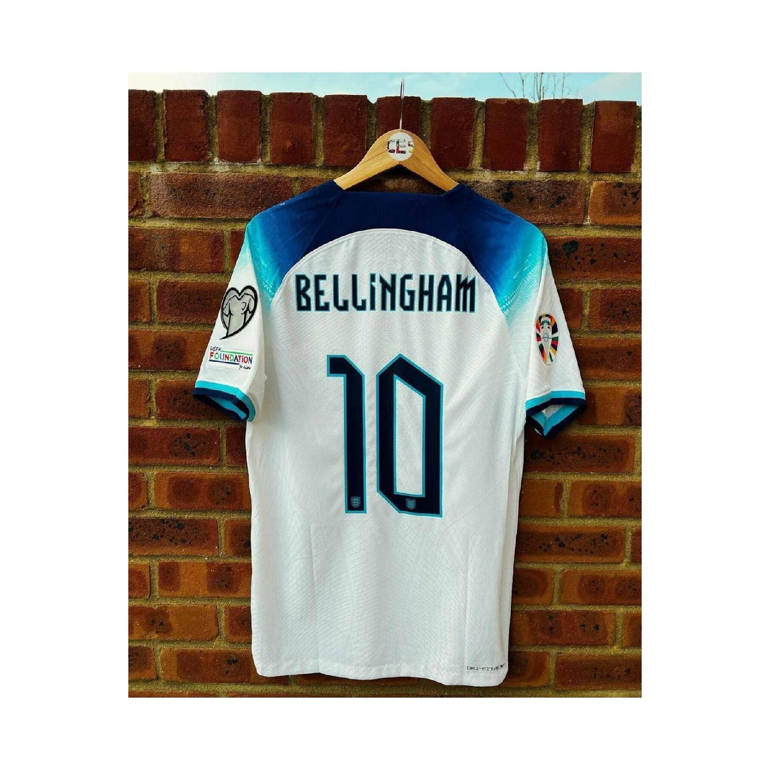 

Специальная майка Джуда Беллингема для сборной Англии 2023/24 нового сезона