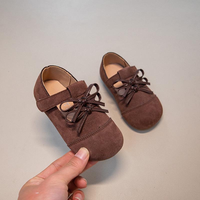 

2026 Spring Children s Bow Leather Shoes: Soft Sole Princess Shoes for Toddlers & Girls Size 22 - 14.0cm коричневий