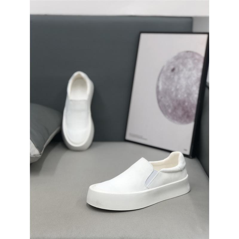 Nuevas zapatillas casuales de malla para primavera, zapatillas deportivas de caña baja para mujer
