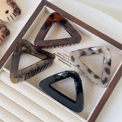 Dreieckige Haarklammer Koreanischer Minimalistischer Clip 2025 Neu Geometrisches Haaraccessoire für Frauen Multi-Style Hochsteckfrisur Hoher Pferdeschwanz