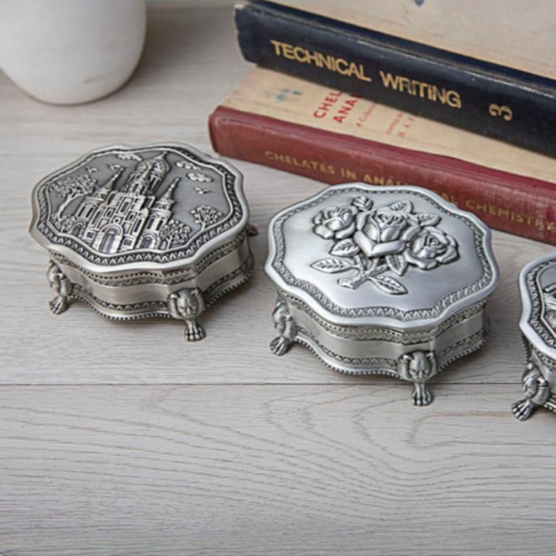Vintage Alloy Jewelry Box Jewelry Trinket Box Rings Necklace Gift Boxes Jewelry Storage Container Case Engraved Jewelry Box