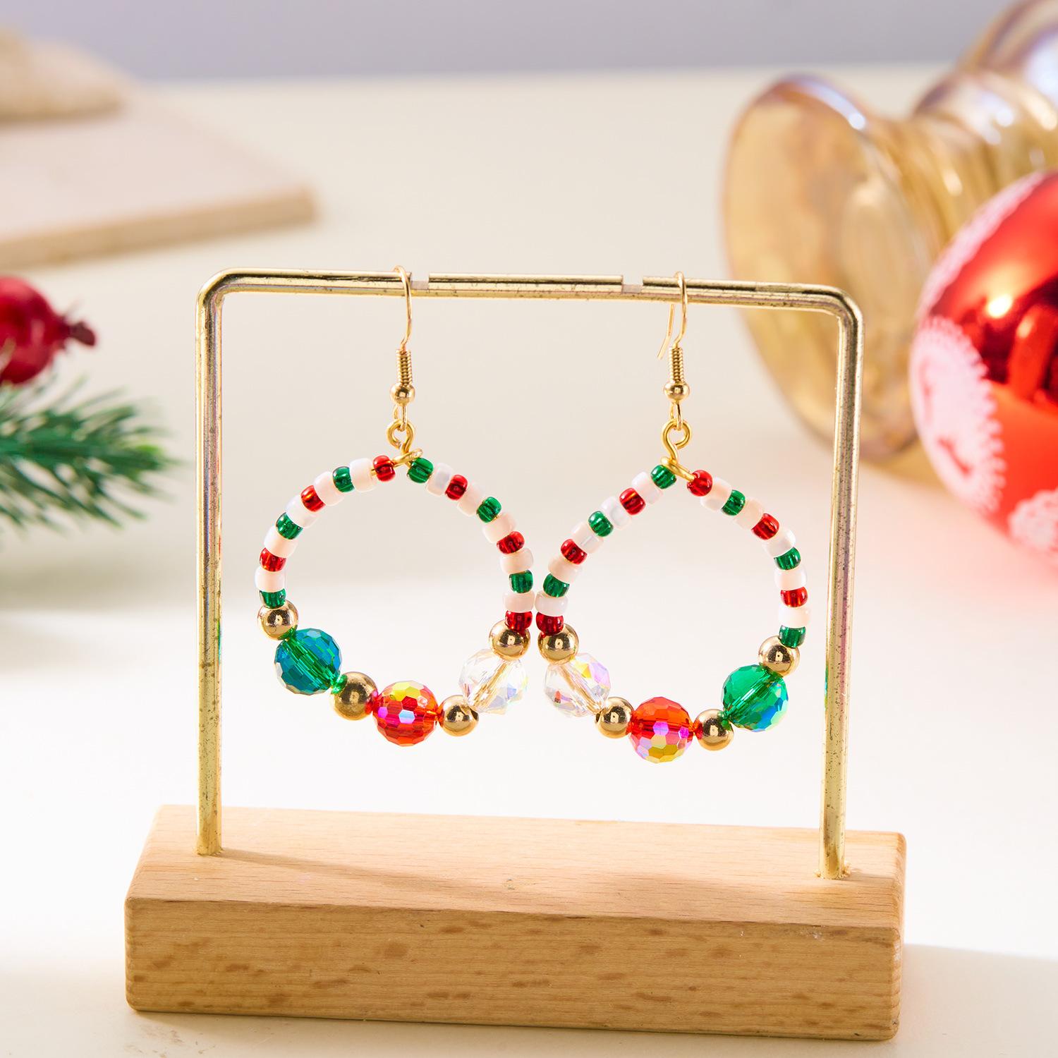 

1 Pair of Festive Christmas Tree Earrings, Fashionable Women s Snowflake Earrings Gifts. Dangle Earrings Luxurious Style, Perfect for Holiday Parties