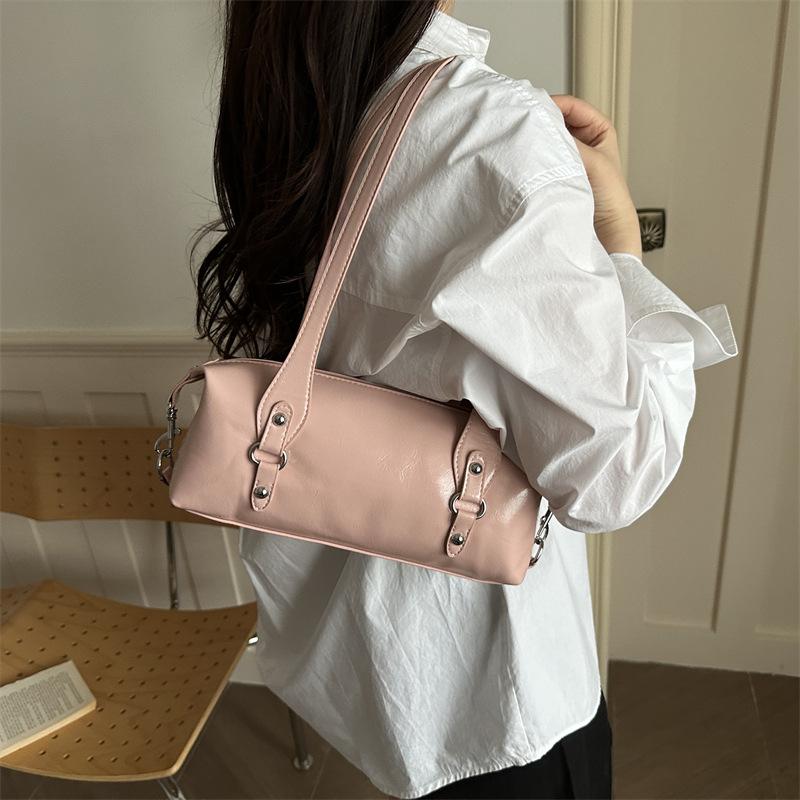 Hand-held Bag with Baguette Shape, Stylish and High-end, Single Shoulder with Underarm Strap Design