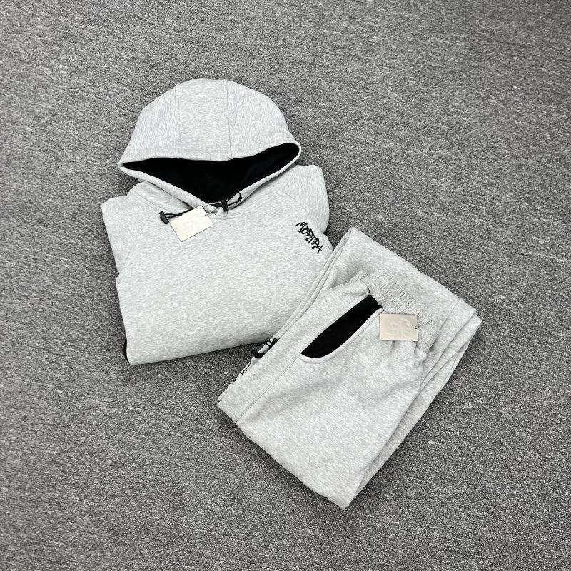 Unisex American Patchwork Batwing Sleeve Embroidered Fleece Hoodie and Casual Pants Set