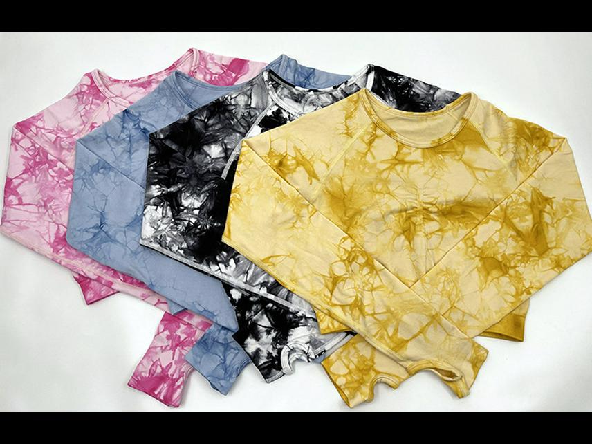 Naadloze tie-dye yogaset voor dames: Broek met hoge taille en heuplift en top met lange mouwen